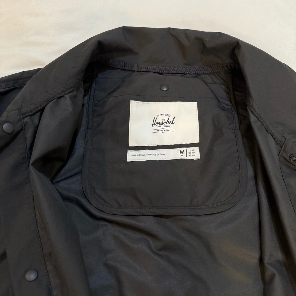Herschel Supply Co – Voyage Coach Jacket, M